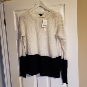VINCE linen sweater